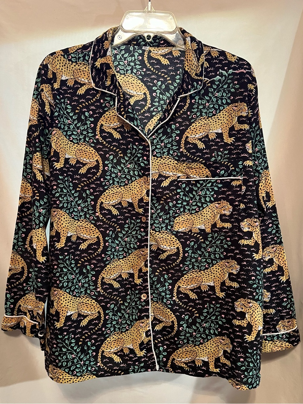 2 Chic Leopard Print Button-Up Pajama Set Size M/L 100% Cotton